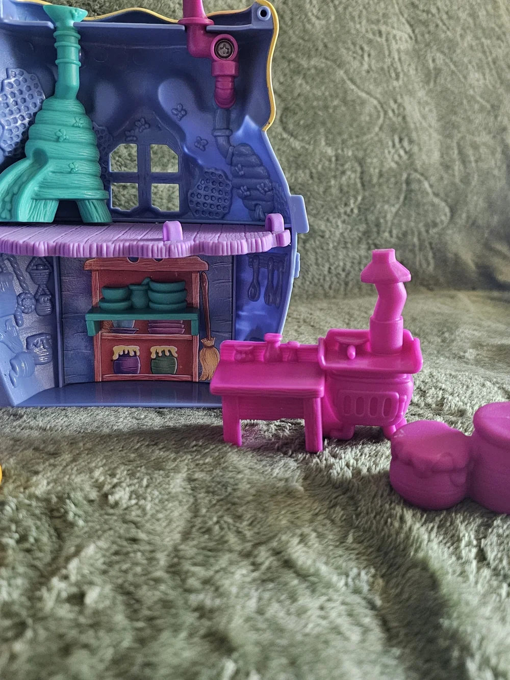 Vintage 90's Winnie The Pooh Honey Pot Carry House